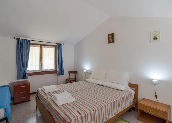 View Cori * Μενάτζιο